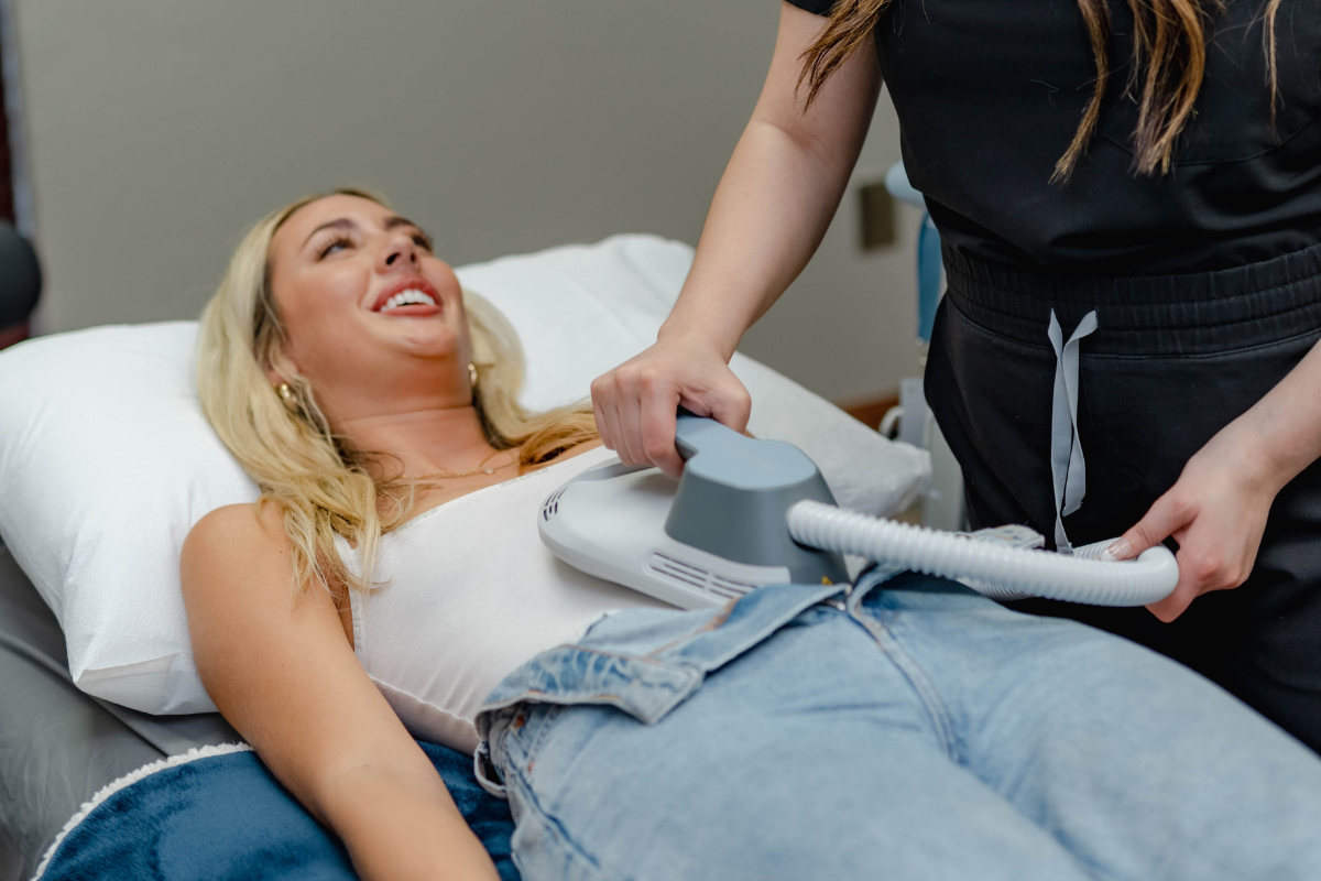 CoolSculpting treatment at Belle Âme Med Spa in Oklahoma City targeting abdominal fat.